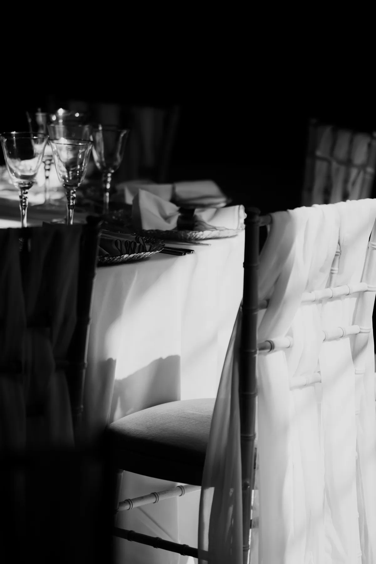 Black and white wedding table detail